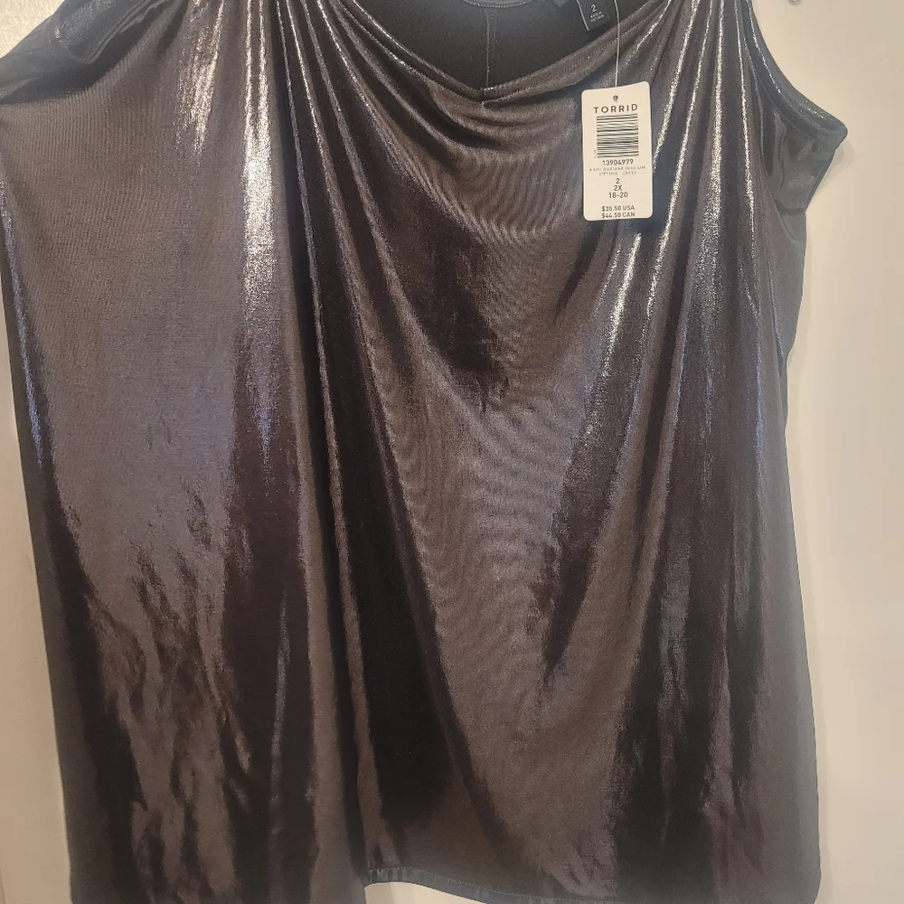 Shimmer Tank - Picture 2 of 3